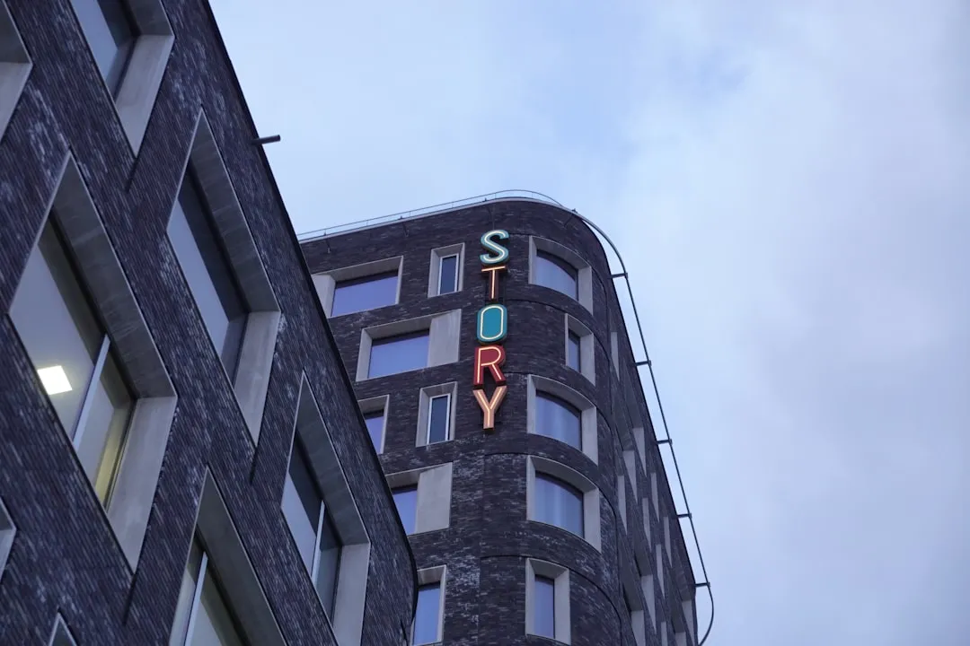 2025年电动叉车行业能效标准升级对仓储设备的影响解读