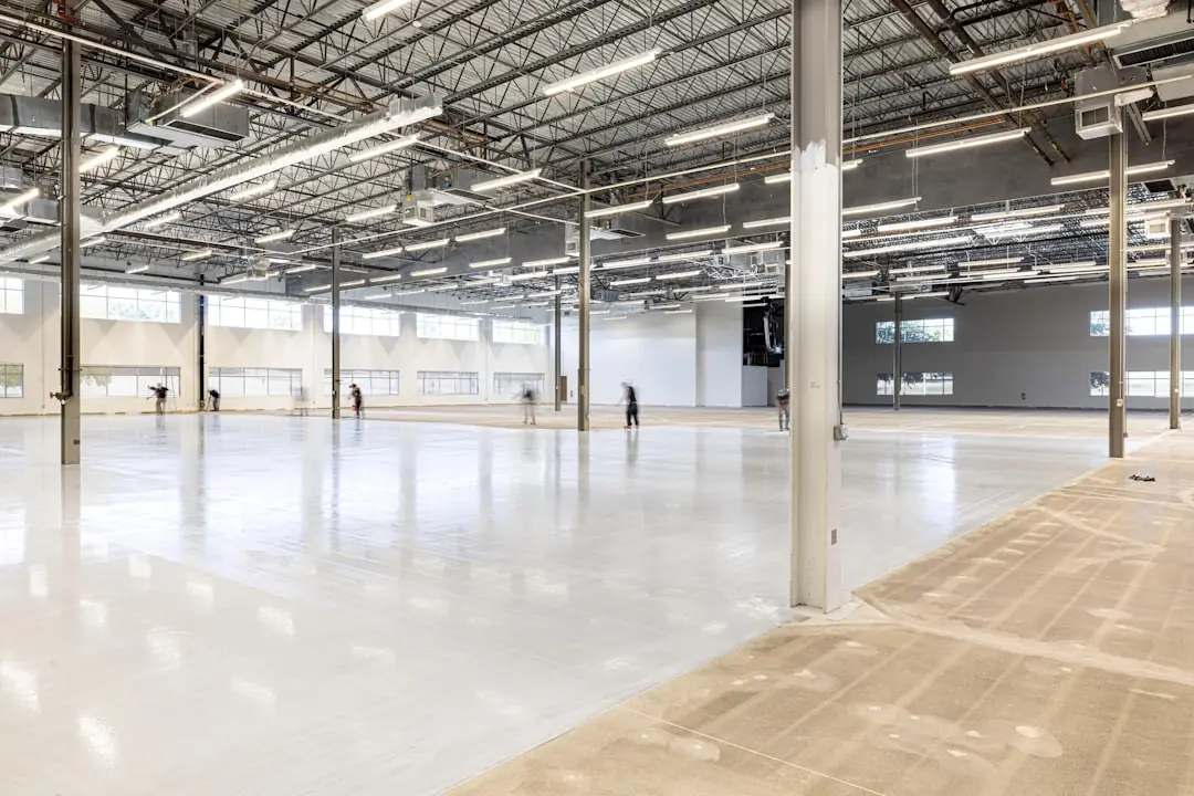 骁冠科技电动叉车系列产品技术优势与能耗表现解析